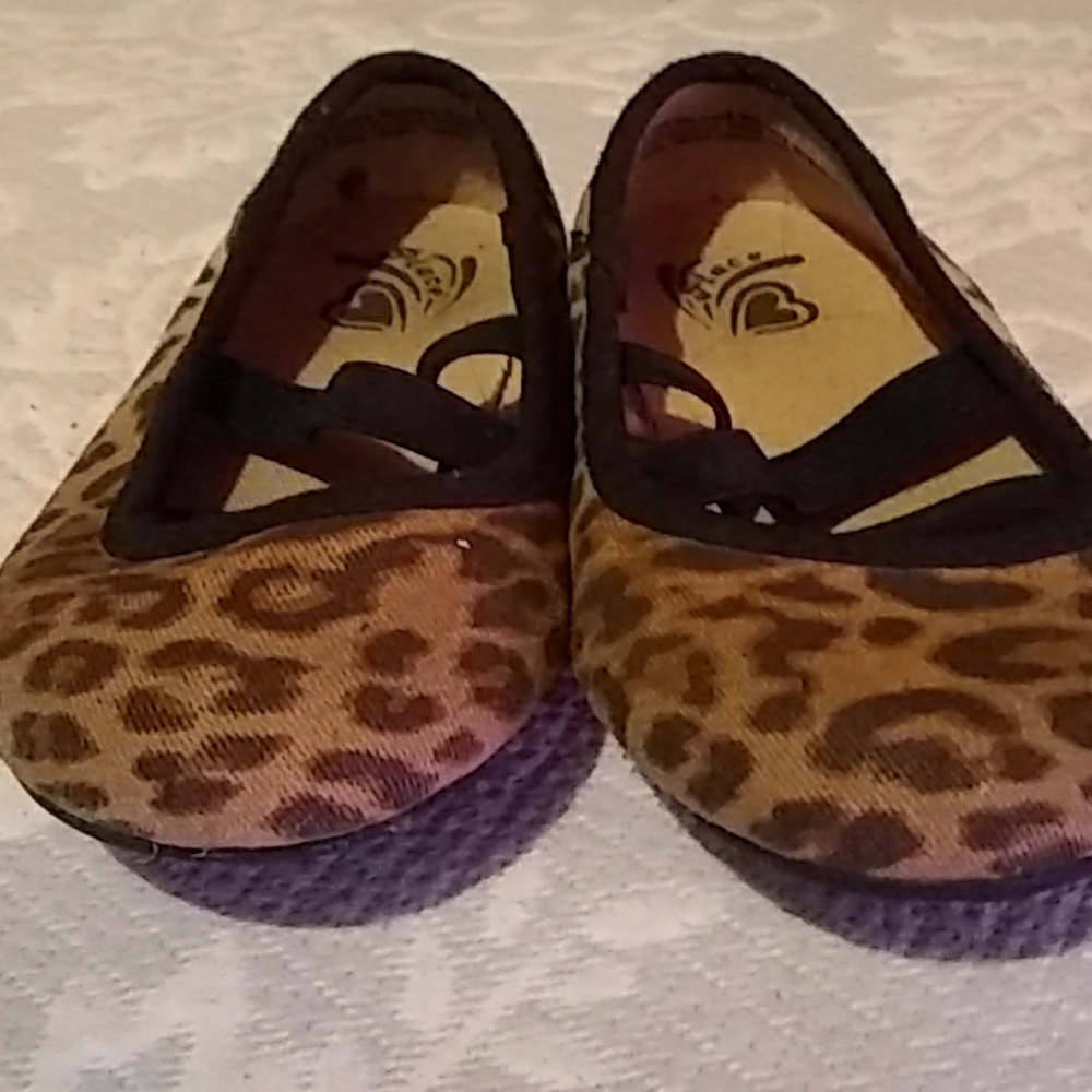 Girl shoes wize 9